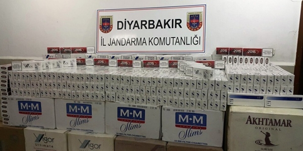 Diyarbakr'da 17 bin 830 paket kaak sigara ele geirildi