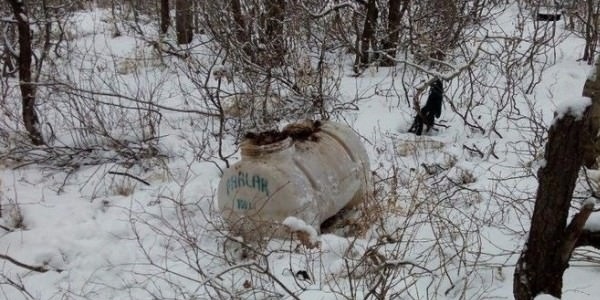 Bing�l'de PKK'n�n g�da deposu bulundu