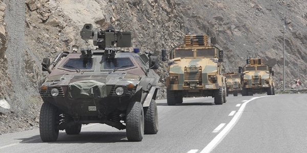 Hakkari'de baz� il�elerde �zel g�venlik b�lgesi ilan edildi