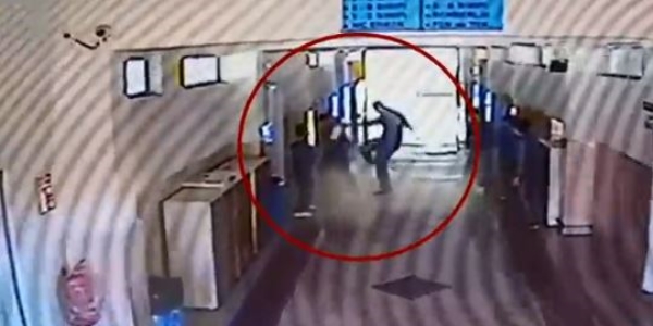 Öğrencisine dayak atan öğretmene soruşturma başlatıldı