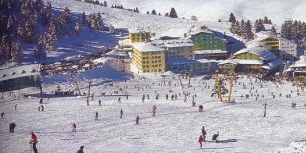 Uludağ'da kar kalınlığı 52 santimetreye ulaştı