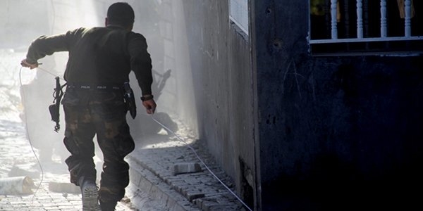 Sur'da 5 asker yaralandı