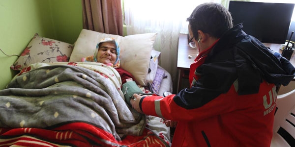 Kalp ilac� biten hastan�n yard�m�na UMKE ve AFAD yeti�ti