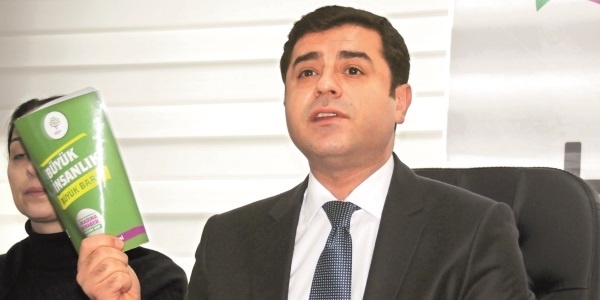 Demirtaş'ın 60 dosyası var