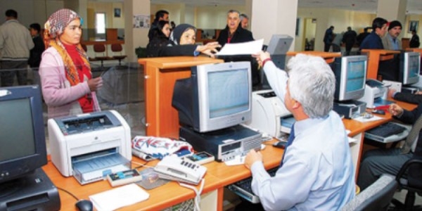 Performans ücreti memuru nasıl etkiler?