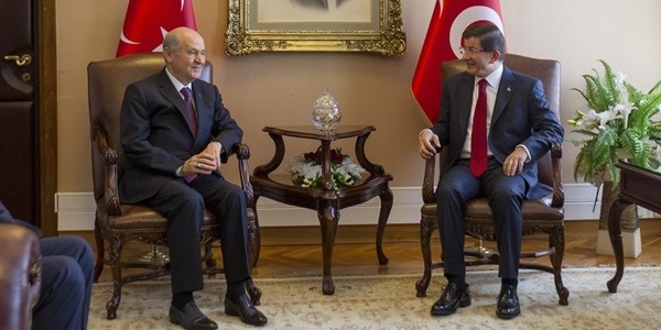 Davutoğlu ile Bahçeli görüşmesi 1saat 40 dakika sürdü