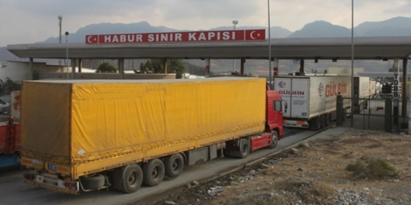 Habur Sınır Kapısı'ndan Irak'a araç geçişlerine izin verildi