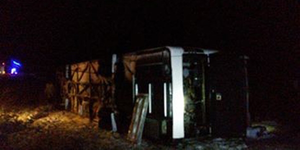 Kayseri'de yolcu otobs devrildi: 36 yaral
