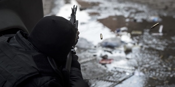 Sur'da PKK'lılar güvenlik güçlerine yalvardı
