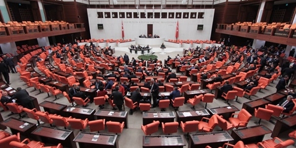 TBMM Dışişleri Komisyonu'nda 14 kanun tasarısı kabul edildi