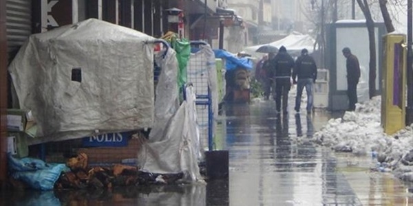 Sur'da 37. günde çatışmalar sürüyor