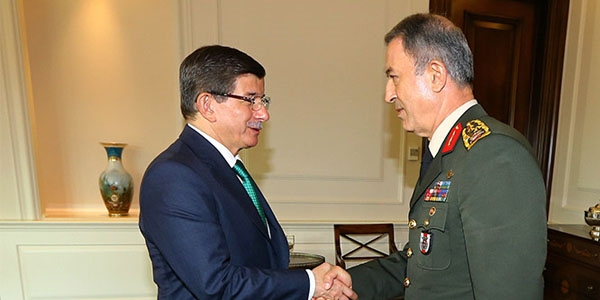 Başbakan Davutoğlu Orgeneral Akar'ı kabul etti