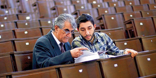 'Yardımcı doçentlere yönelik bir çalışma yok'