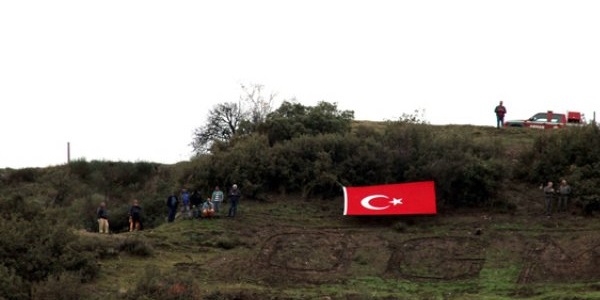 Dadaki 'OGM' yazs 'PKK' ile deitirildi