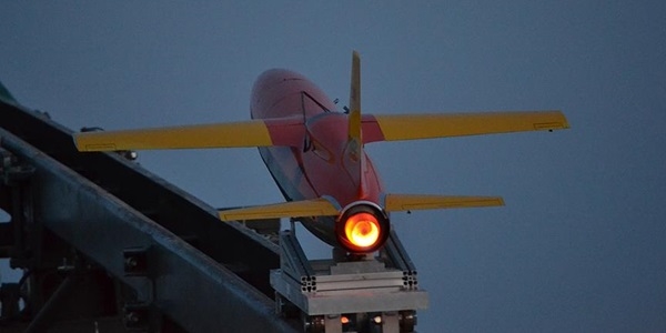 �im�ek ka�t�, Deniz Kuvvetleri vurdu