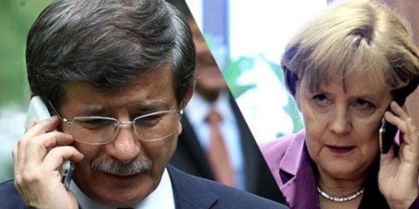 Davuto�lu, Merkel ile telefon g�r��mesi ger�ekle�tirdi