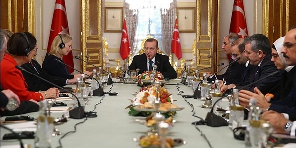 ABD Heyeti, m�ltecilere kucak a�an Erdo�an'a te�ekk�r etti