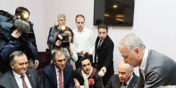 MHP kampında gündem anayasa