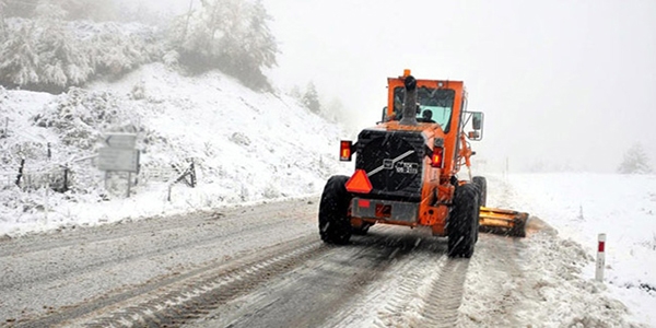 Doğu ve Güneydoğu'da 775 köy yolu ulaşıma kapalı