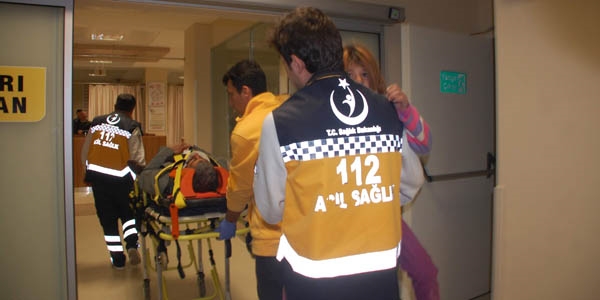 Adıyaman'da iki otomobil çarpıştı: 11 yaralı
