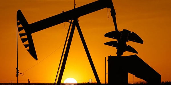 Den petrol fiyatlar Rusya btesini sarst