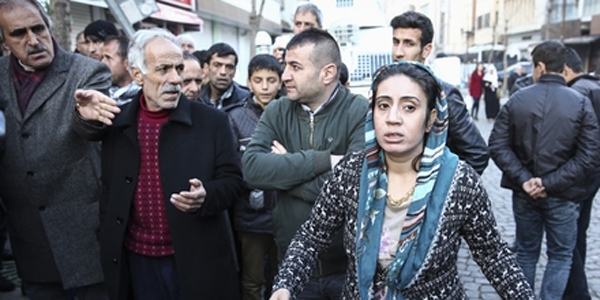 Cenaze almaya giden HDP'lilere PKK'lılar ateş açtı