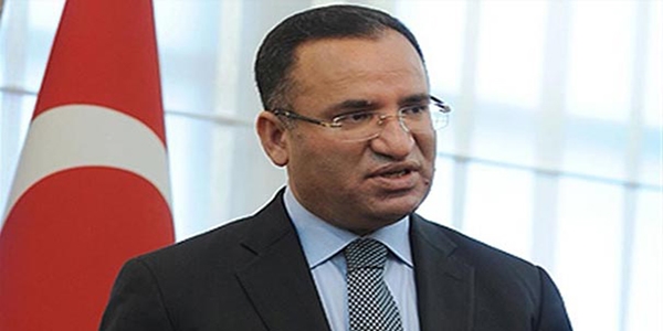 'Terörün sorumlusu hükümetmiş gibi tavır alınıyor'