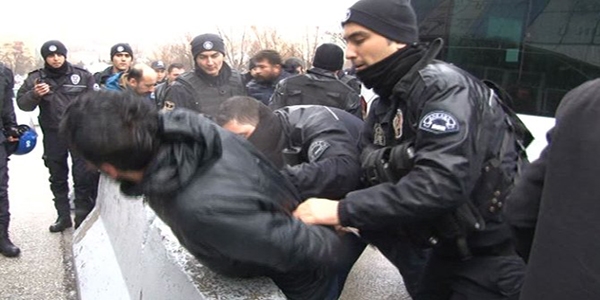 BM önünde izinsiz gösteri: 13 gözaltı