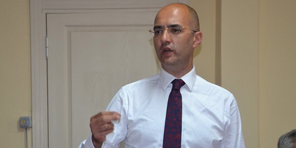 MHP'li Y�lmaz MYK �yeli�inden istifa etti