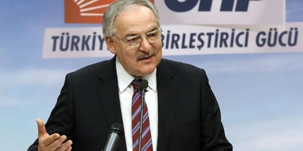 CHP: '1100 akademisyenlik bildiriyi' savunmuyoruz