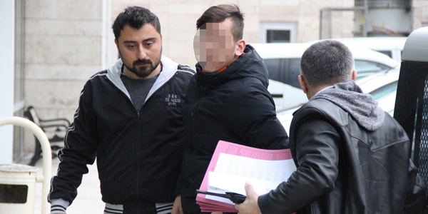 Arkada��n� b��aklayan 16 ya��ndaki gen�, adliyeye sevk edildi