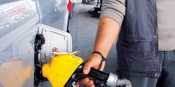 Motorinde 5 kuruşluk indirim