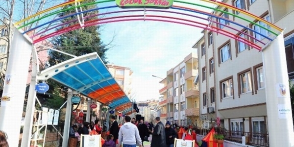 Bu sokak �ocuklara �zel