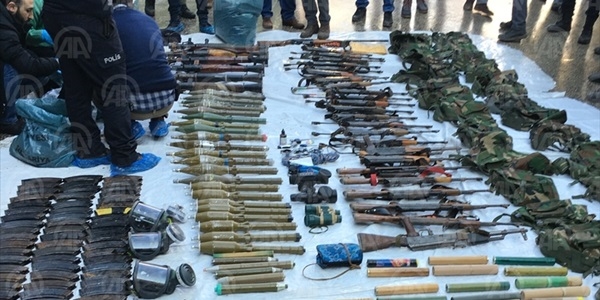 Silopi'deki operasyonlarda, mermi ve mühimmat ele geçirildi