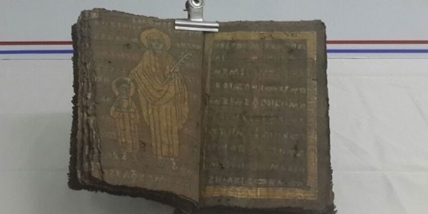 800 y�ll�k el yazmas� �ncil ele ge�irildi