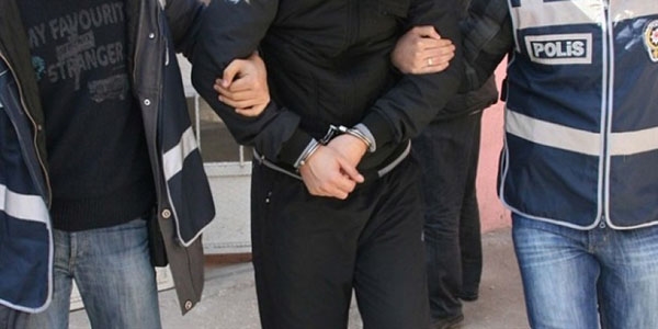 Van'da 1 akademisyen gözaltına alındı