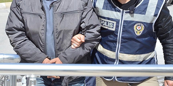 stanbul'da dzenlenen 'himmet' operasyonunda 3 tutuklama