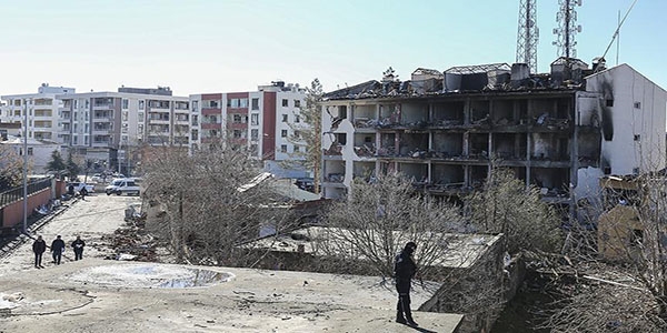 Diyarbakır'daki saldırıyla ilgili 2 kişi tutuklandı
