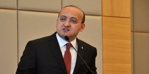 'Paralel şebeke ile PKK'ya eş zamanlı mücadele edilmeli'