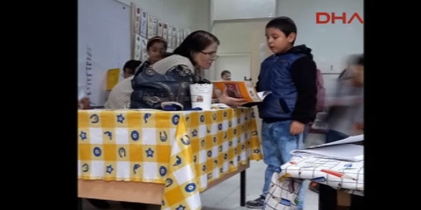 'Velilerden görme engelli öğretmene ayıp'