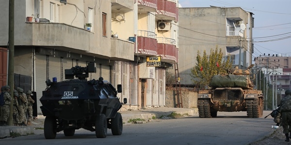 Cizre'de PKK'ya kaplar kapand