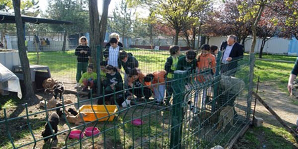 Gençlere doğa sevgisi aşılanıyor