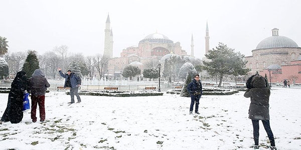 stanbul'da kar bitiyor derken geri geliyor