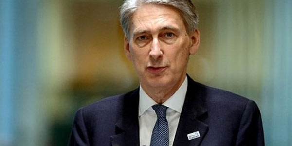 �ngiltere'den T�rkiye'ye kritik telefon