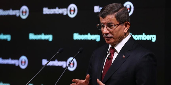 Davutoğlu, Londra ve Davos'ta 3 milyar dolarlık projeleri ele aldı