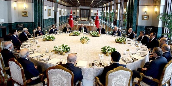 Cumhurbaşkanlığı Sofrası'nda 'terör ve terörle mücadele' konuşuldu