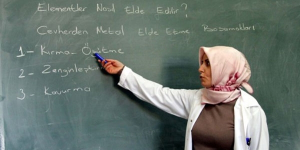 Öğretmenlerin hizmet yıllarına göre 2016 maaşları