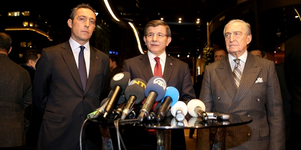 Başbakan Davutoğlu, Koç ailesine taziye ziyaretinde bulundu