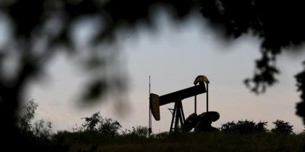 Trkiye'nin petrol faturas 18 ayda yzde 42 azald