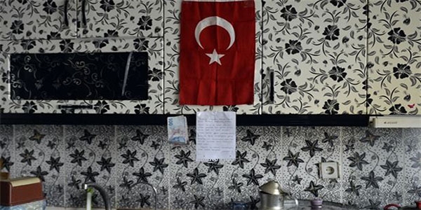 Askerler Cizre'deki bir eve parayla birlikte bu notu bıraktı